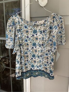 Lucky Brand Top Large Short Sleeve Floral  Blouse Blue White Casual Boho EUC